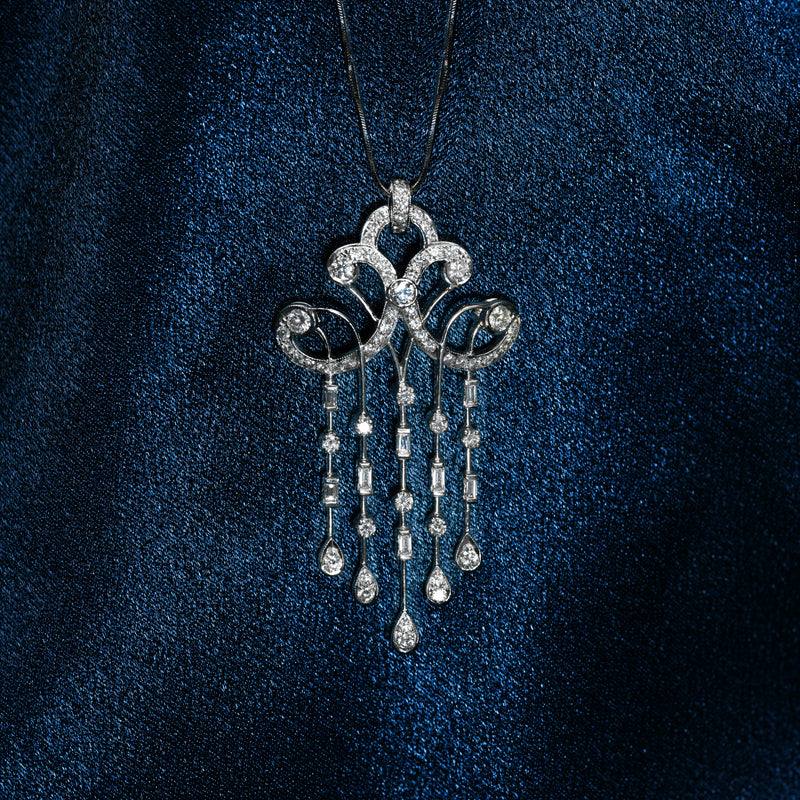 Baguette & Brilliant Cut Diamond 18 Carat White Gold Cascade Chandelier Pendant