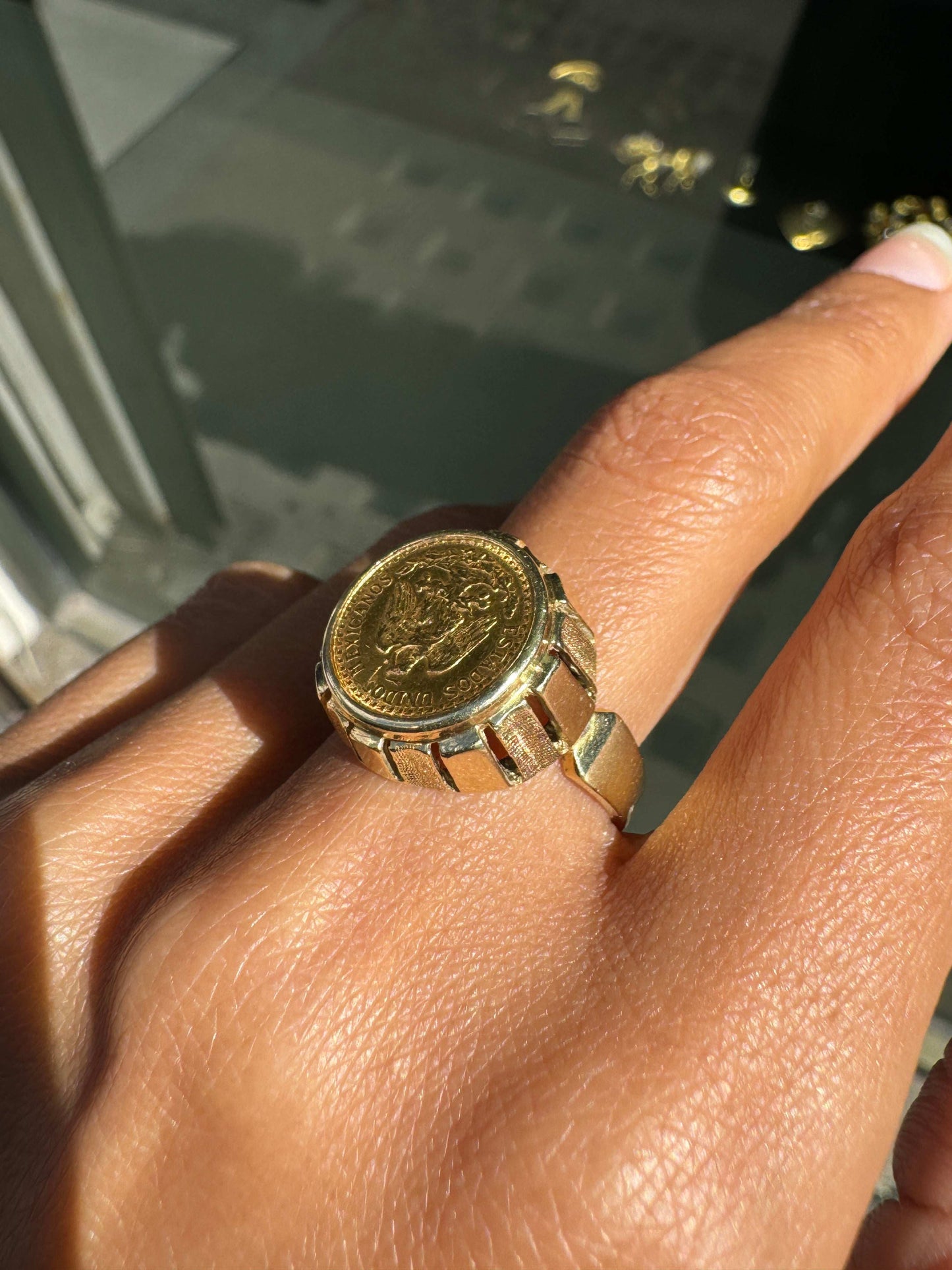 900 Dos Pesos Mexican Coin Gents Ring in 14 Carat Yellow Gold