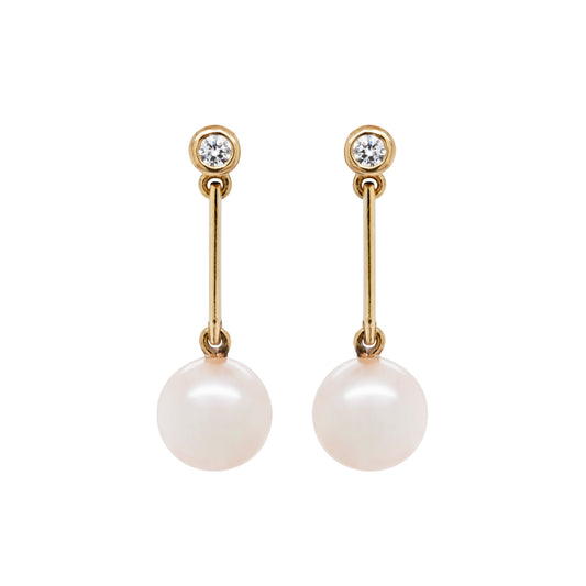 Elegant Freshwater Pearl and Diamond 18 Carat Yellow Gold Drop Earrings
