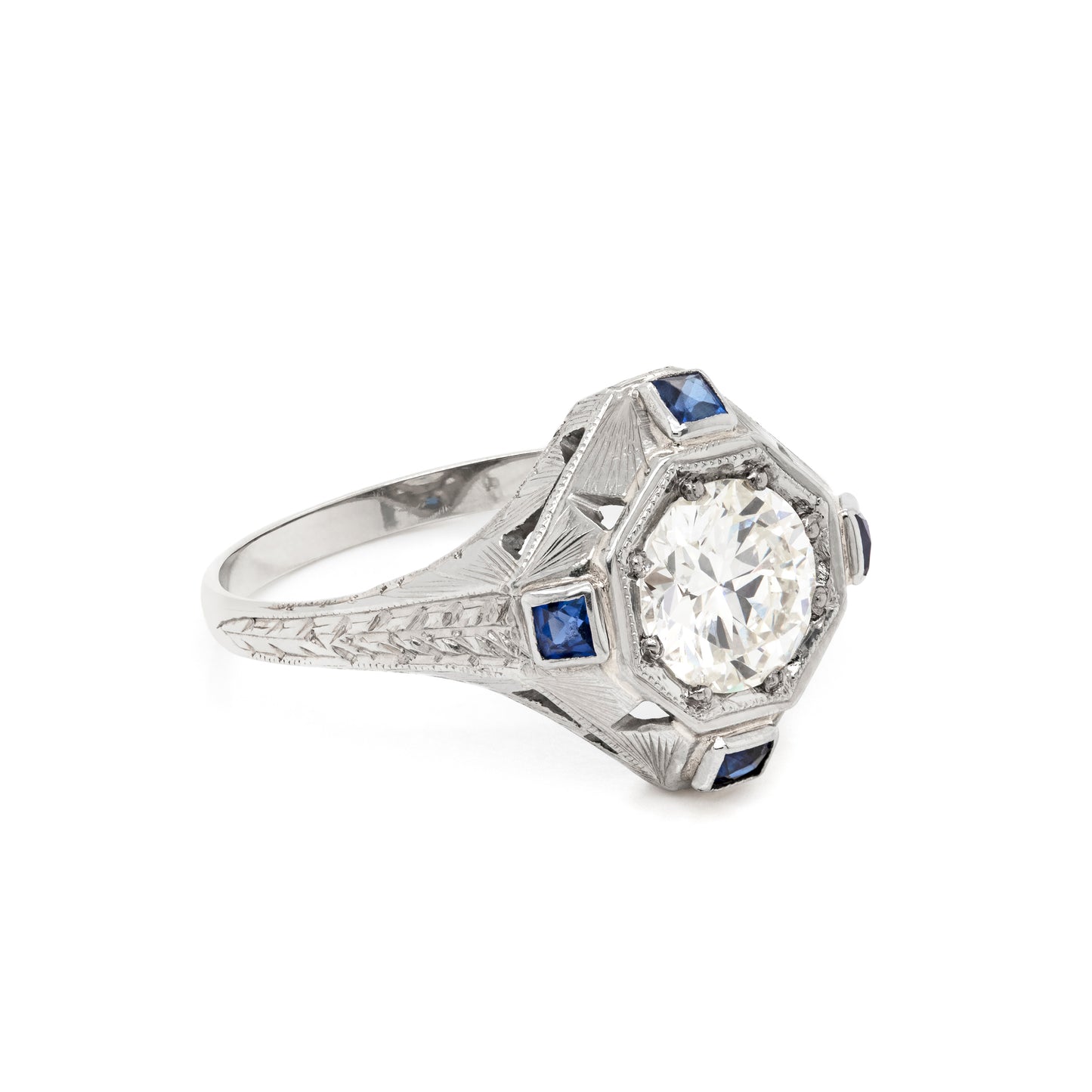 1.14 Carat Diamond 18 Carat White Gold Deco Target Engagement Ring, Circa 1930's