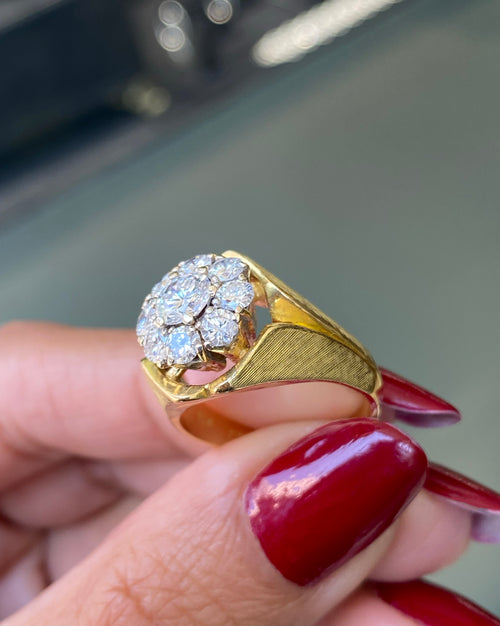 Vintage Diamond 18 Carat Yellow Gold Cluster Ring