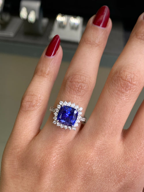 4.20 Carat Cushion Tanzanite and Diamond 18 Carat White Gold Ring