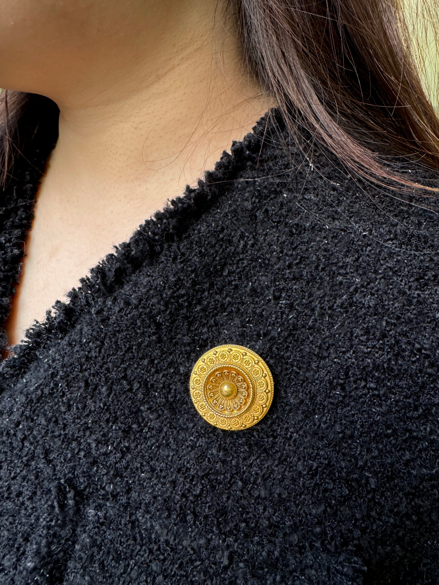 Late Victorian 15 Carat, 22 Carat Gilded Yellow Gold Keepsake Brooch