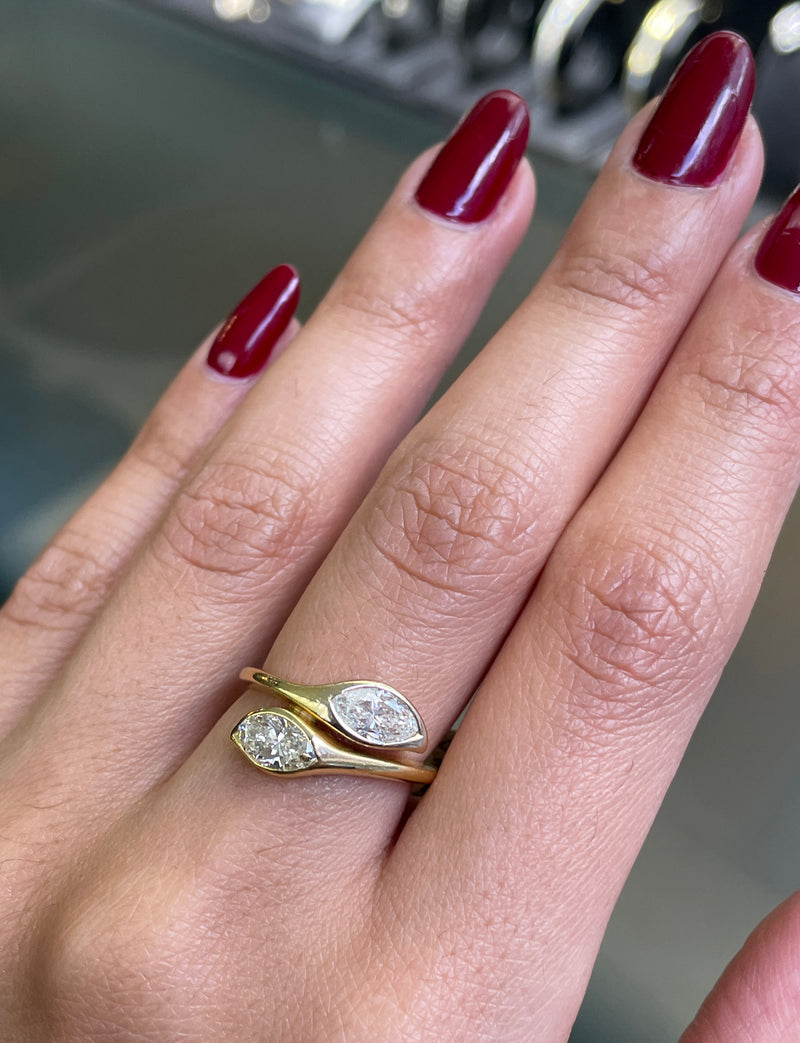 Marquise Diamond Two-Stone Twist 18 Carat Yellow Gold Ring