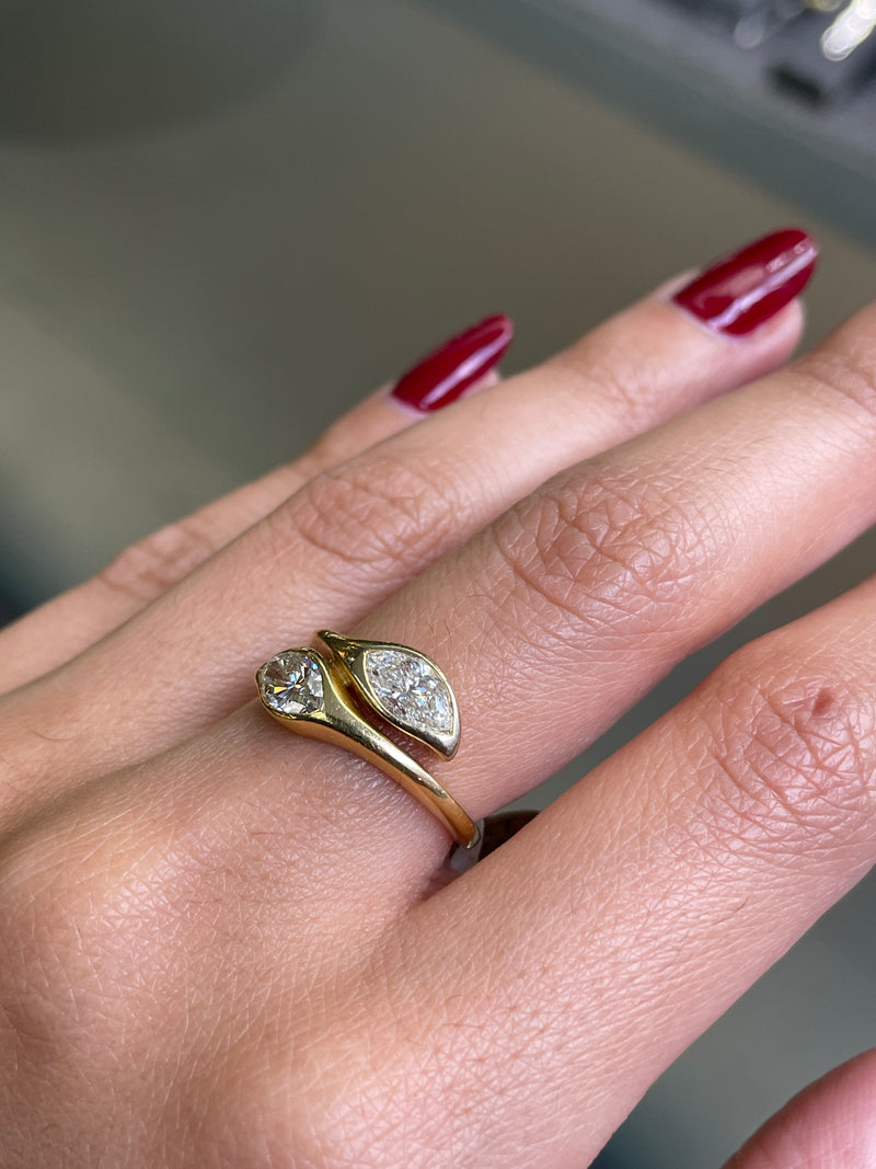 Marquise Diamond Two-Stone Twist 18 Carat Yellow Gold Ring