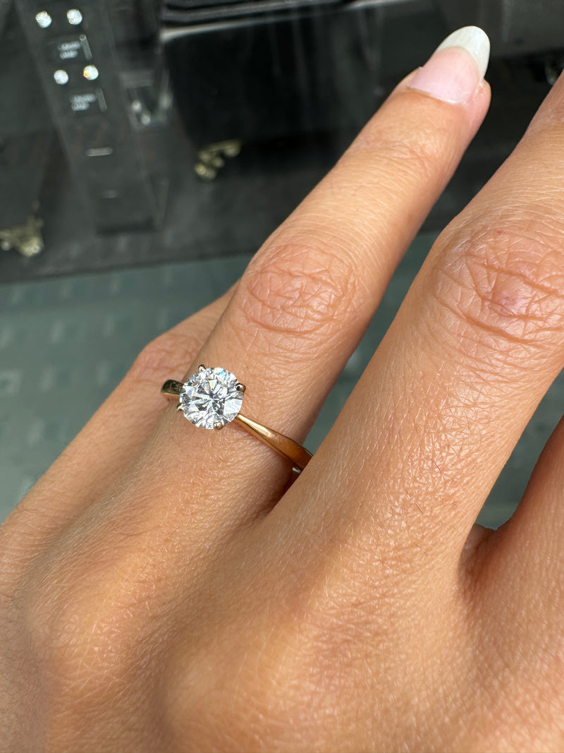 0.71ct D VS2 Round Brilliant Cut Diamond 18ct Rose Gold Engagement Ring