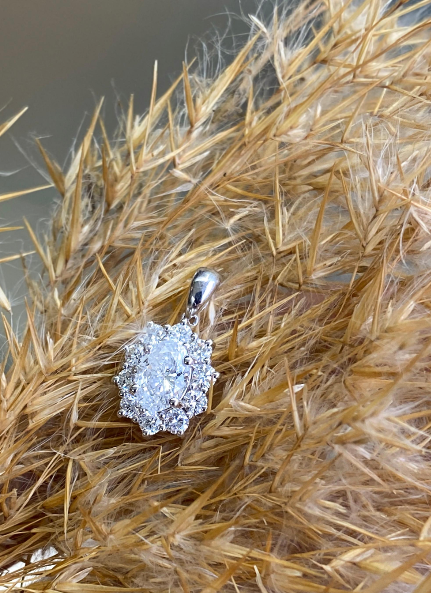 1.12 Carat Diamond 18 Carat White Gold Cluster Pendant