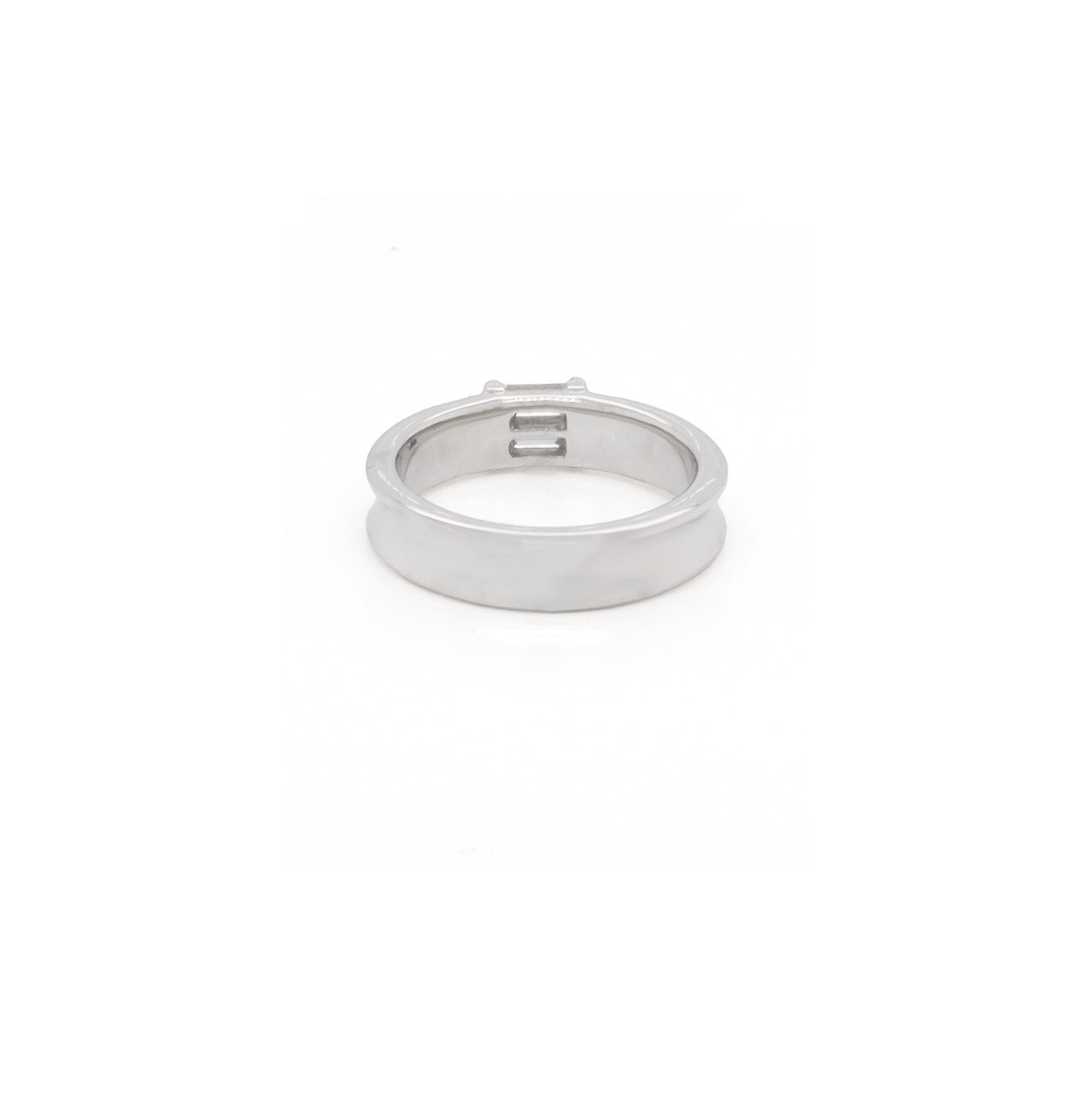 Tiffany & Co. classic and exquisite stackable band ring.
