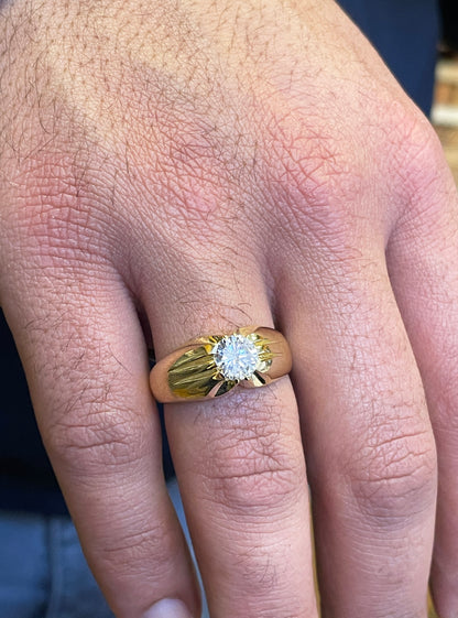 1.07ct round brilliant cut diamond gents ring in 18ct yellow gold with 10 claw open back setting on hand