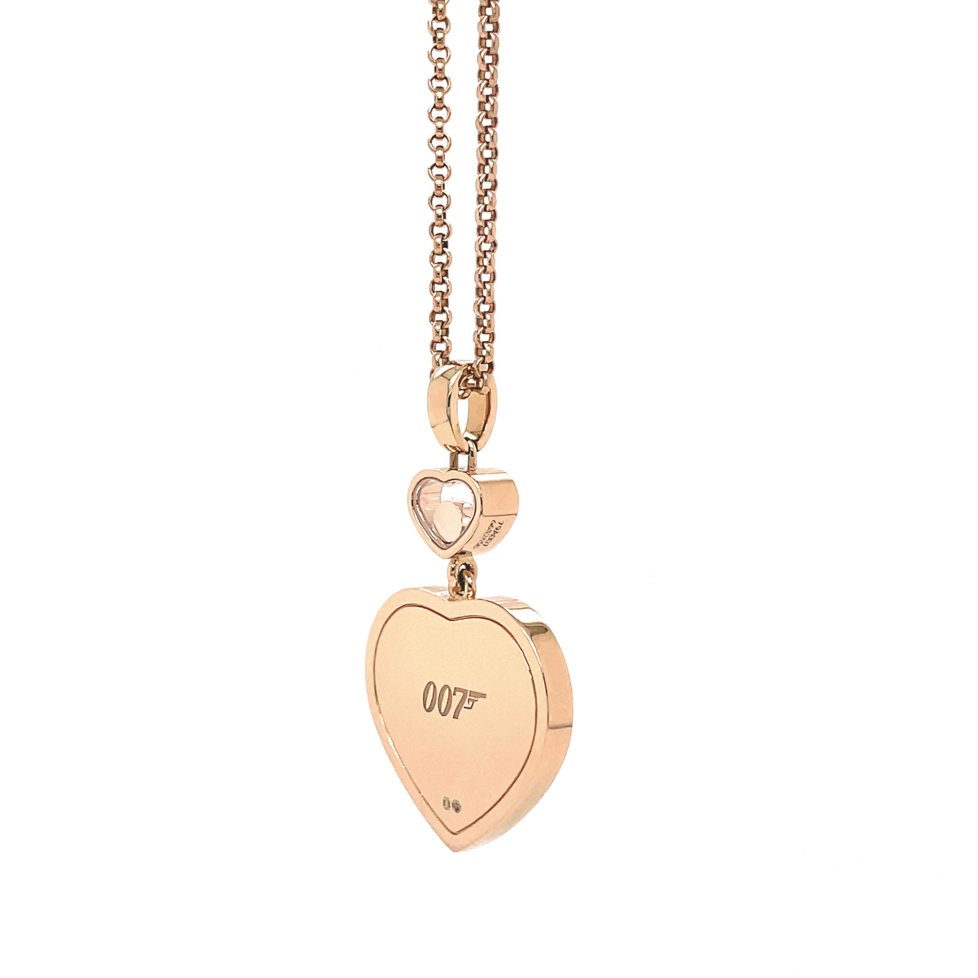 The unique Happy Hearts – Golden Hearts women’s jewellery collection has been created by the Maison in partnership with James Bond production company, AEON Productions Limited.