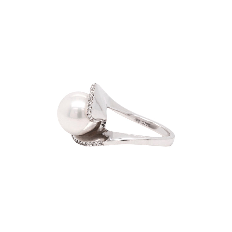 Pearl and Diamond 18 Carat White Gold Crossover Cocktail Ring