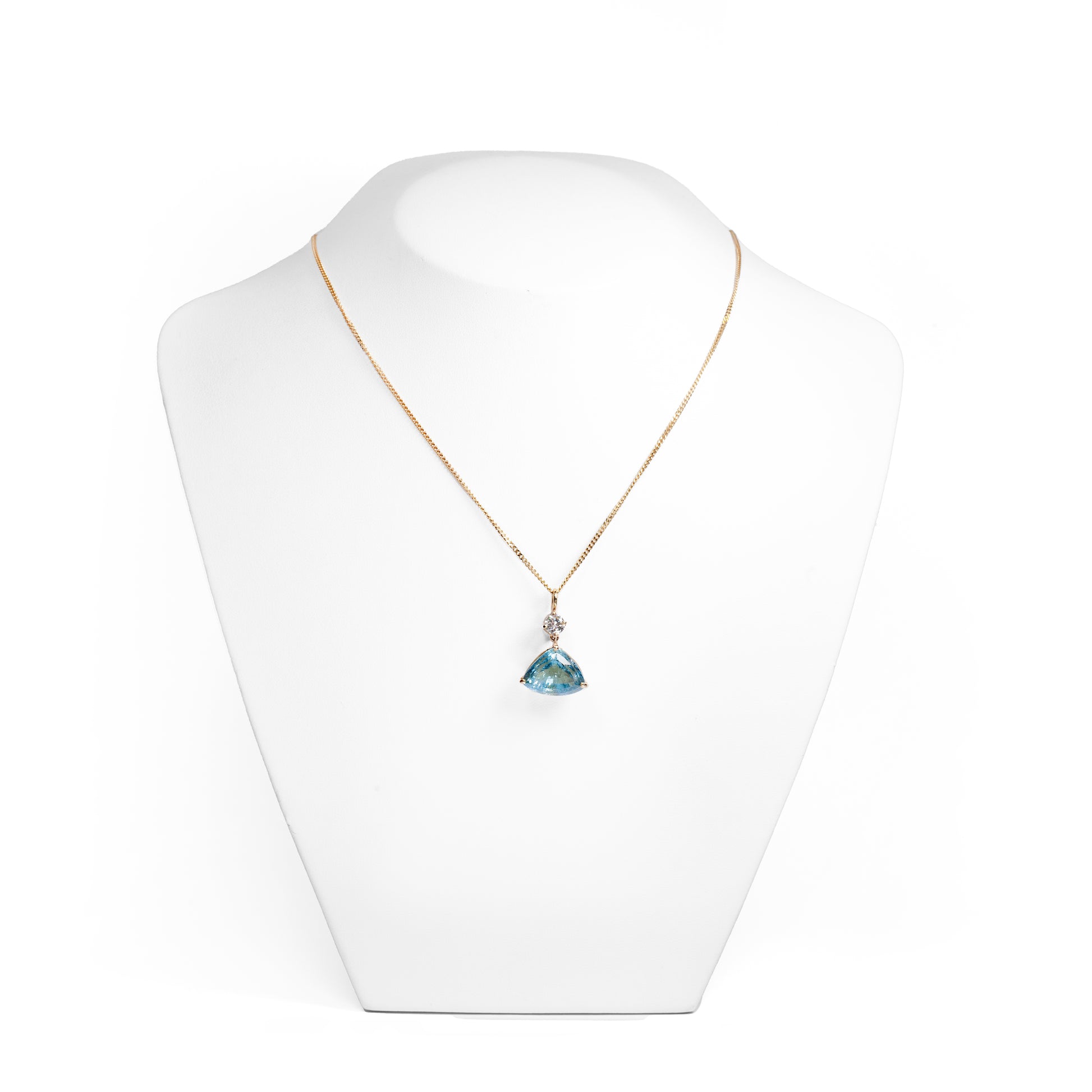 8.00ct fancy-cut aquamarine and 0.41ct diamond necklace in 18ct yellow gold with slim bale and curb chain