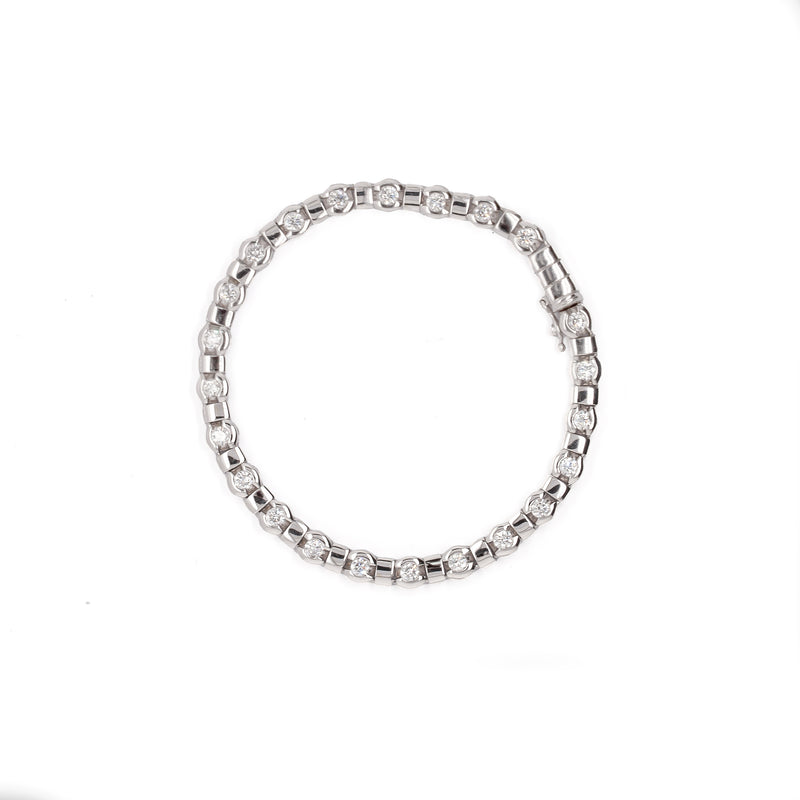 Round Brilliant Cut Diamond and 18 Carat White Gold Tennis Bracelet