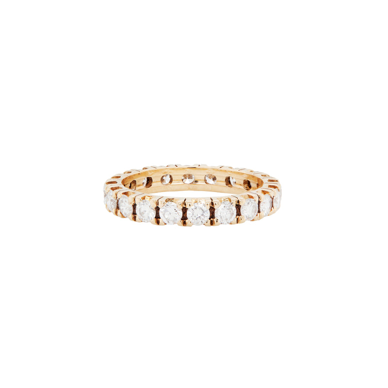 Diamond full eternity stacking band ring in 18ct yellow gold, featuring round brilliant cut diamonds in claw setting,.