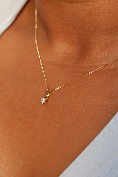 18 Carat Yellow Gold and Diamond Solitaire Pendant Necklace