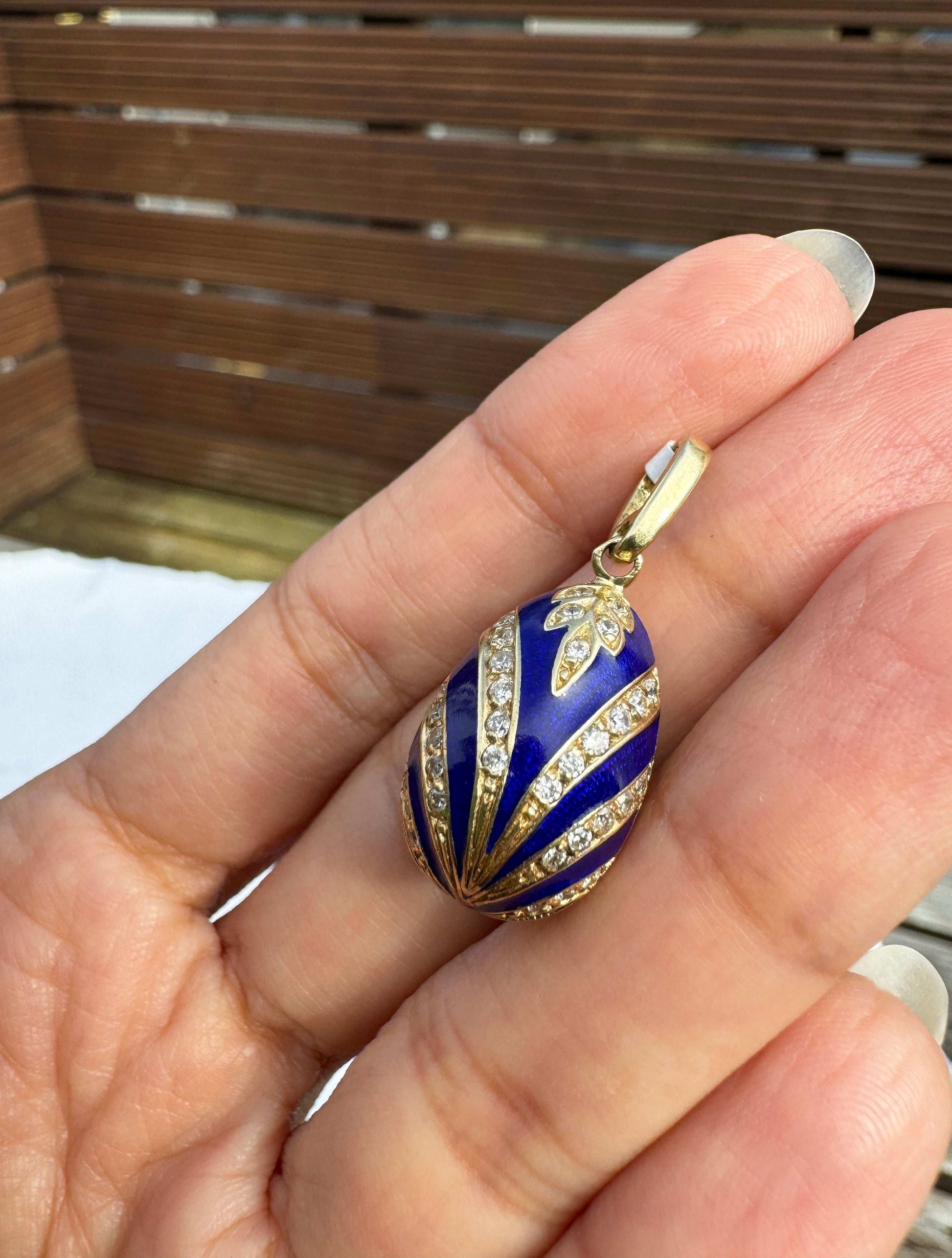 Vintage Guilloché Blue Enamel and 14 Carat Yellow Gold Egg Charm