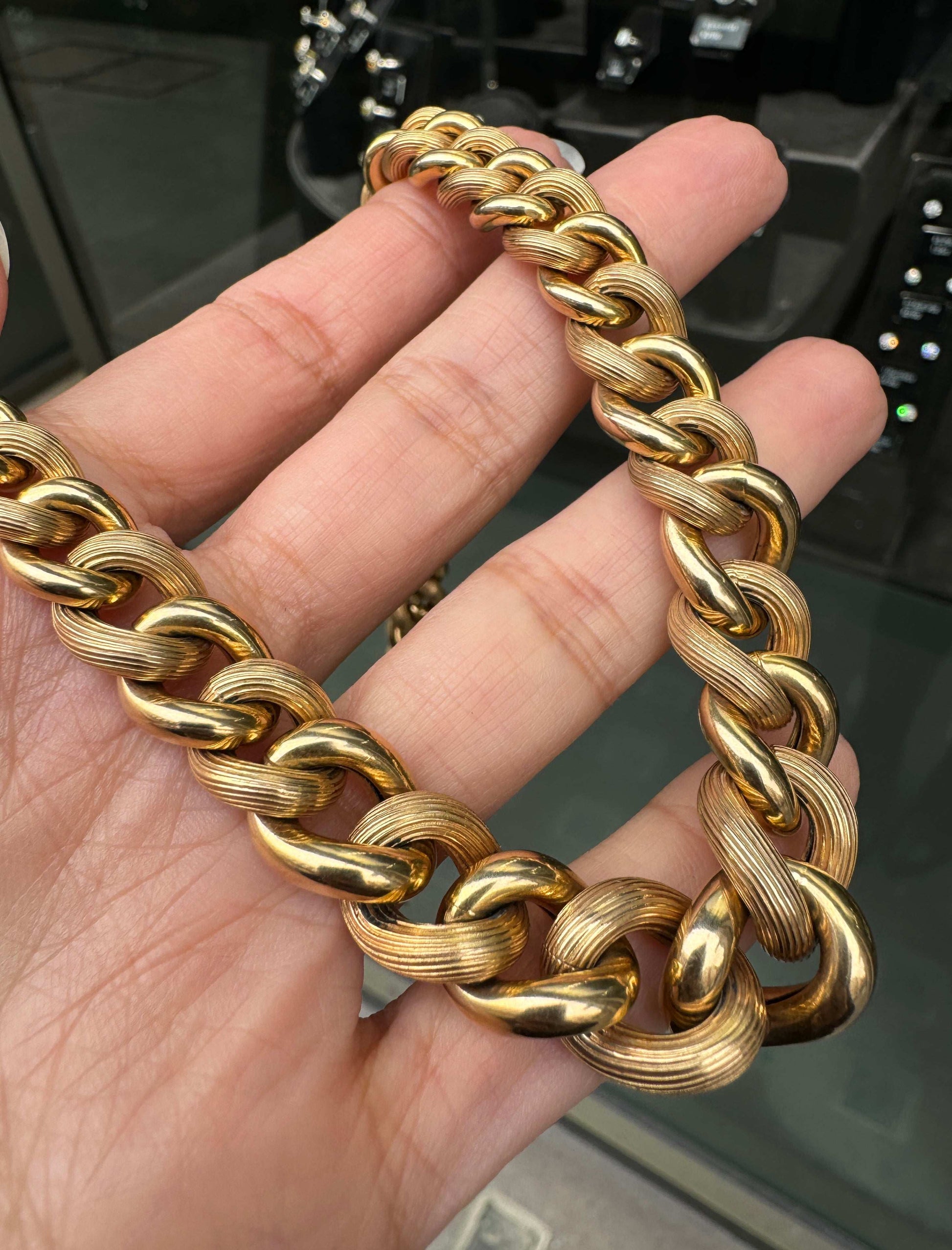 UnoAErre 9 Carat Yellow Gold Graduated Chunky Hollow Curb Link Chain, Italy