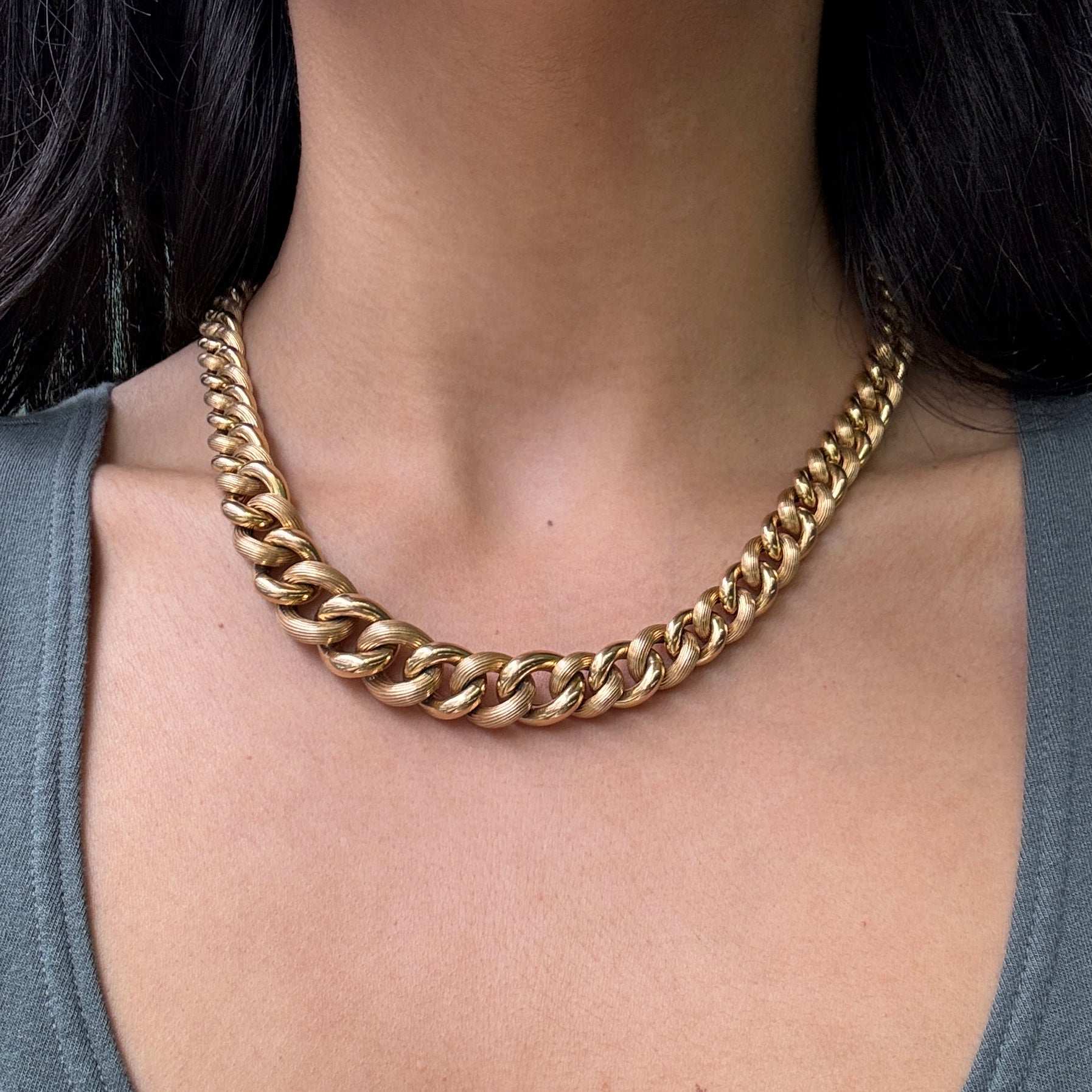 UnoAErre 9 Carat Yellow Gold Graduated Chunky Hollow Curb Link Chain, Italy