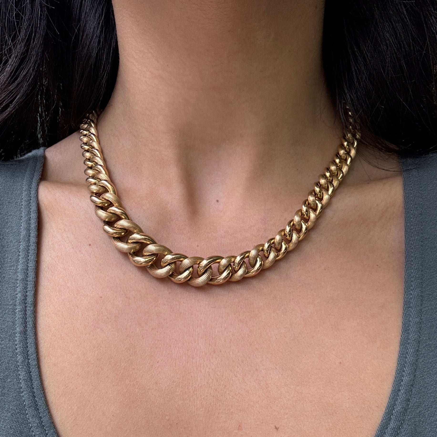 UnoAErre 9 Carat Yellow Gold Graduated Chunky Hollow Curb Link Chain, Italy