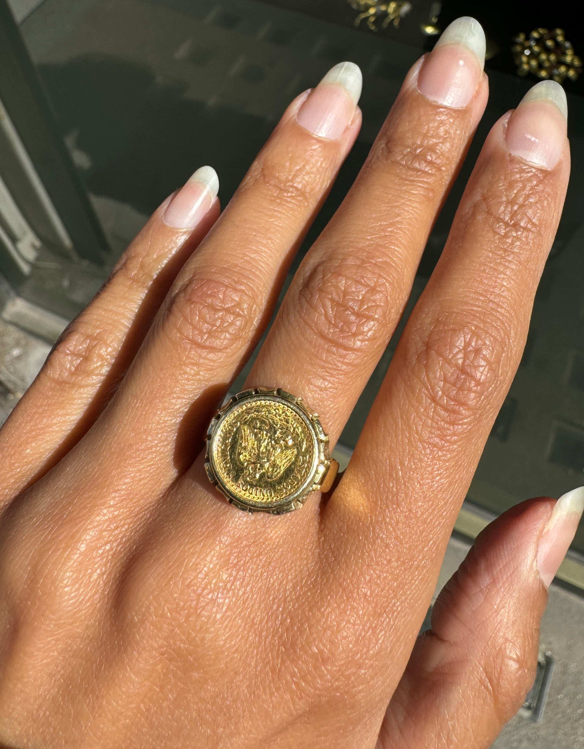 900 Dos Pesos Mexican Coin Gents Ring in 14 Carat Yellow Gold