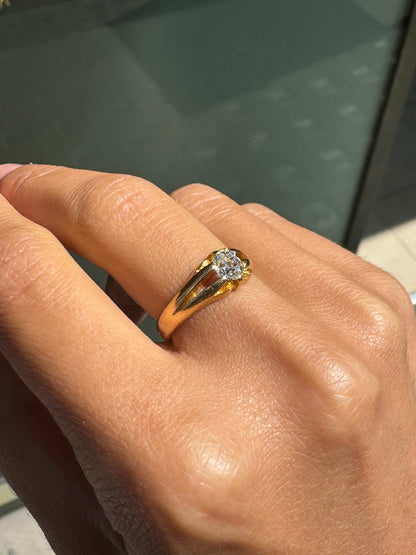 Antique Old Mine Cut Diamond & 18K Yellow Gold Solitaire Gents Ring, London 1904