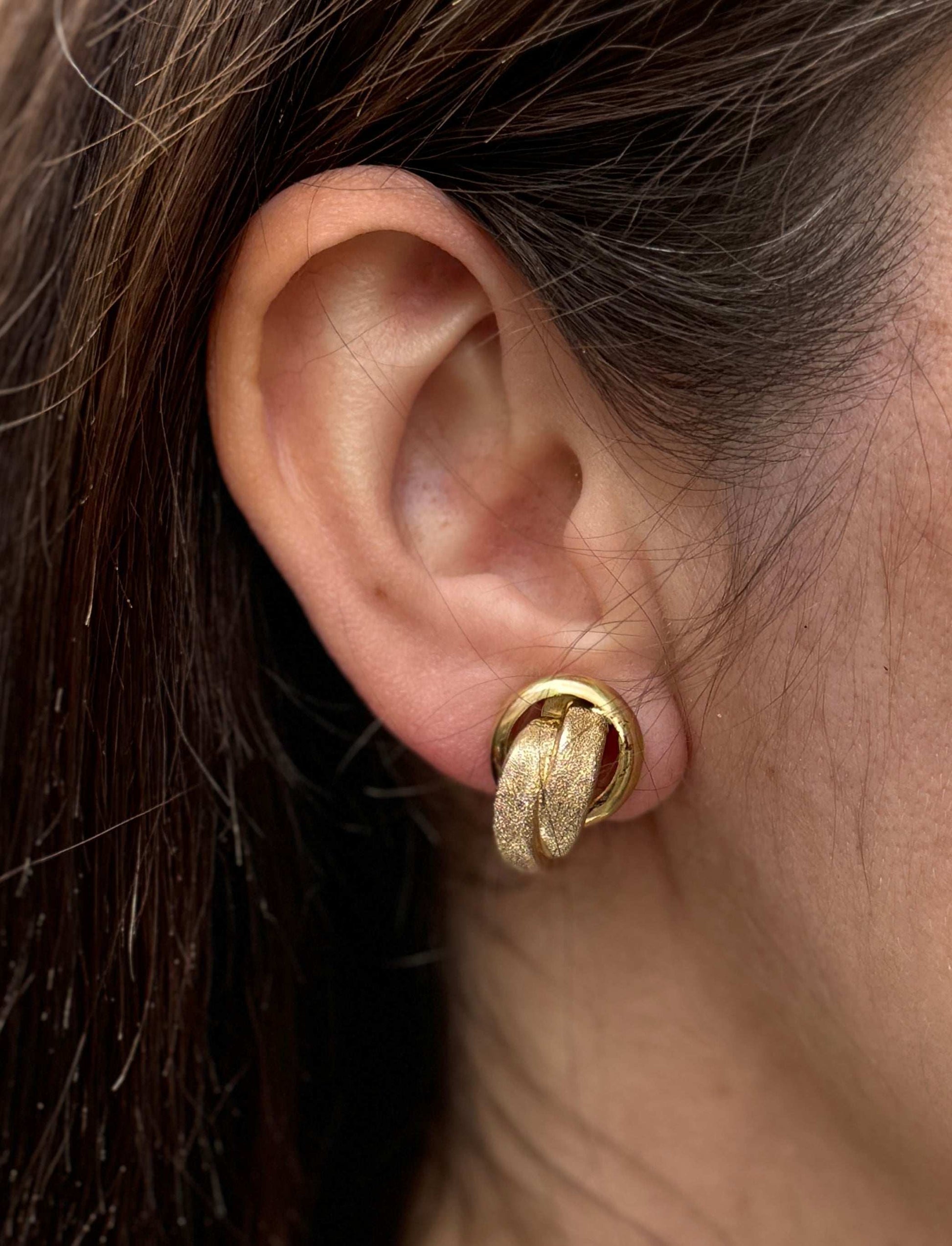 Textured 18 Carat Yellow Gold Open Work Abstract Knot Lever-Back Earrings