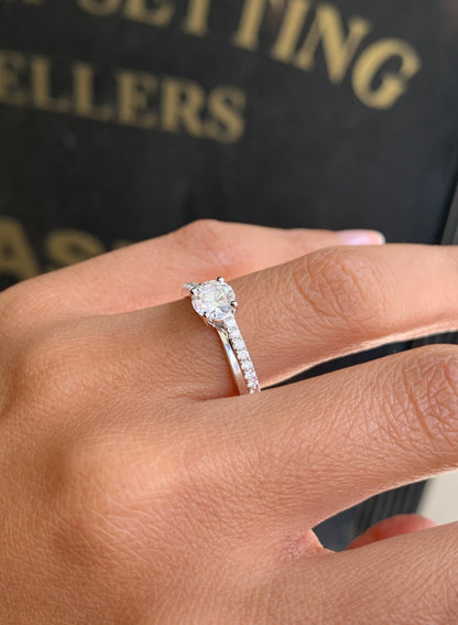 0.70ct D SI1 Round Brilliant Cut Diamond 18 Carat White Gold Engagement Ring