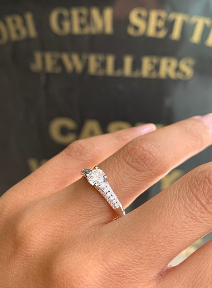 0.57ct Round Brilliant Cut Diamond 18 Carat White Gold Engagement Ring - Tobi Gem Setting