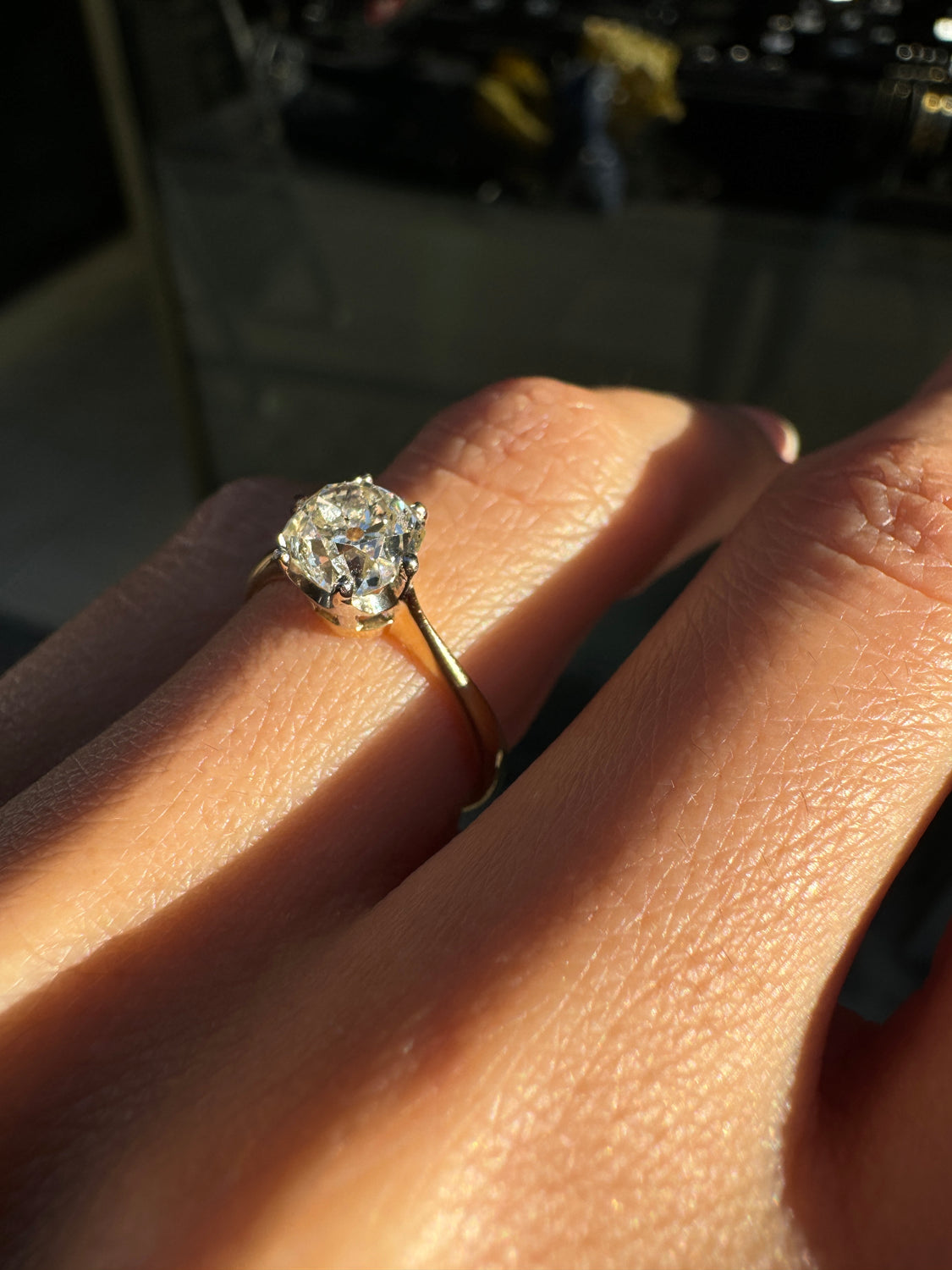 1.08ct Old Mine Cut Diamond Solitaire Engagement Ring in 18ct Gold, c.1930-40s