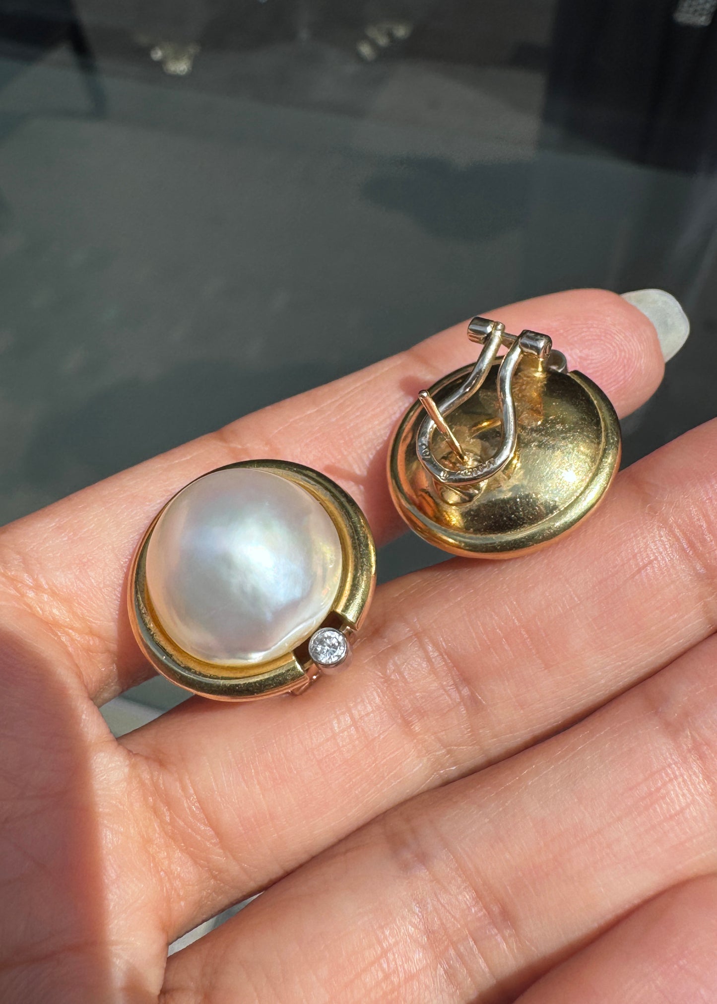 Vintage Mabe Pearl & Diamond 18 Carat Yellow Gold Lever-Back Earrings, c.1980s