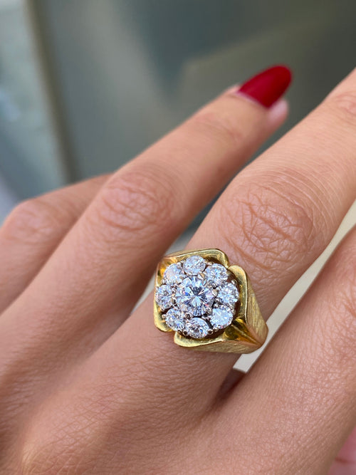 Vintage Diamond 18 Carat Yellow Gold Cluster Ring