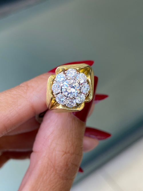 Vintage Diamond 18 Carat Yellow Gold Cluster Ring