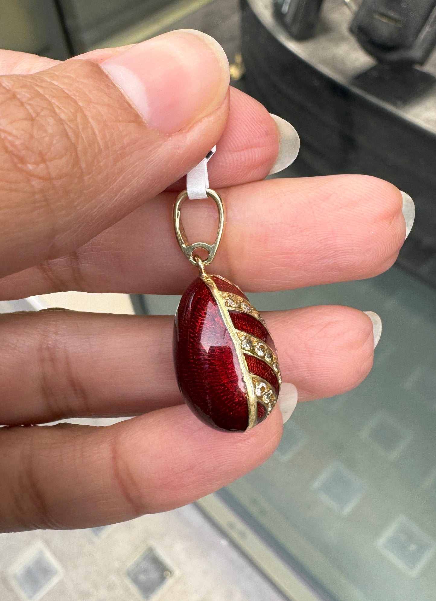 Vintage Guilloché Red Enamel and 14 Carat Yellow Gold Egg Charm