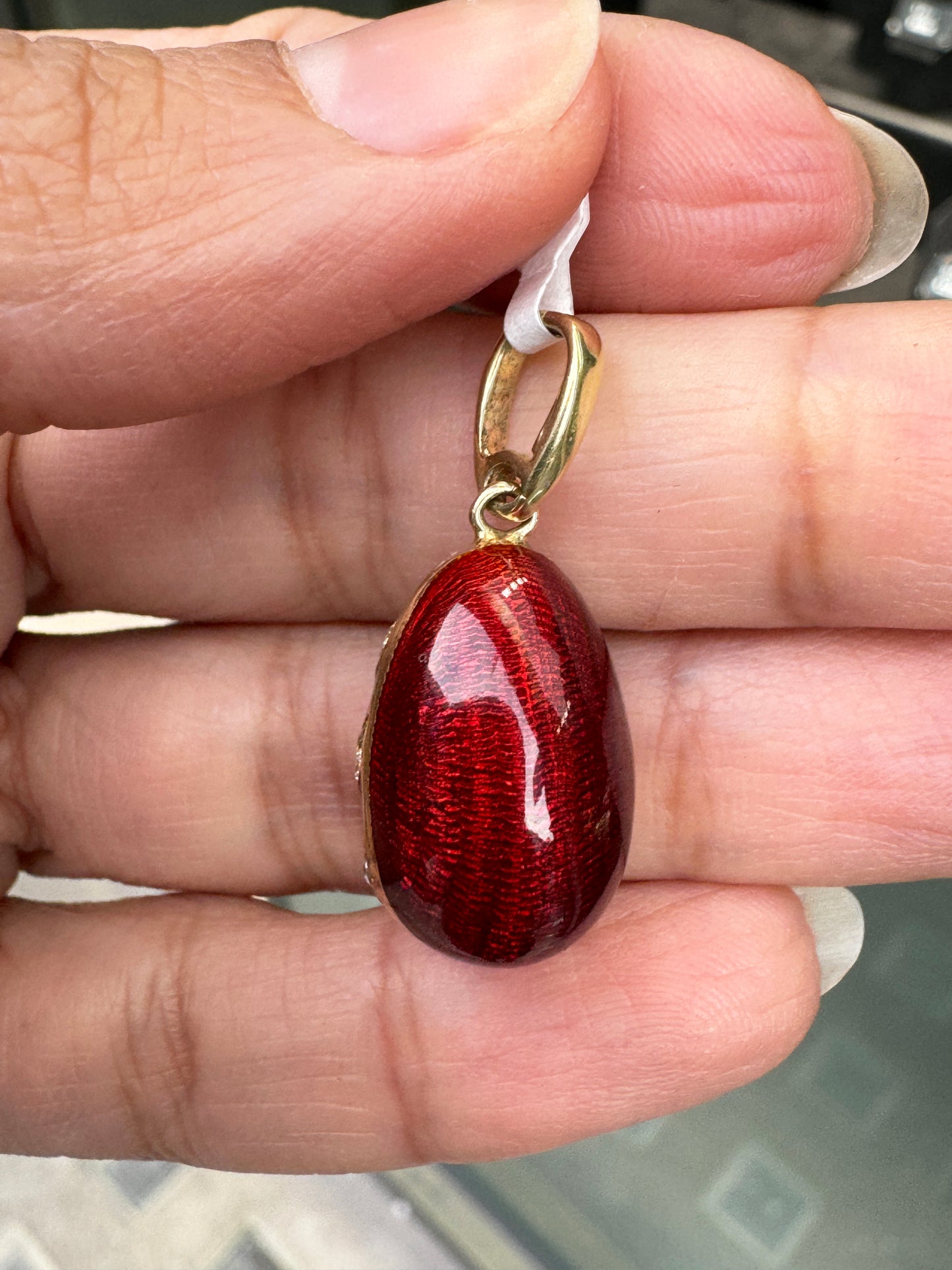 Vintage Guilloché Red Enamel and 14 Carat Yellow Gold Egg Charm