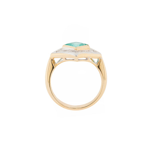 Colombian Emerald and Baguette Cut Diamond 18 Carat Gold Square Dress Ring