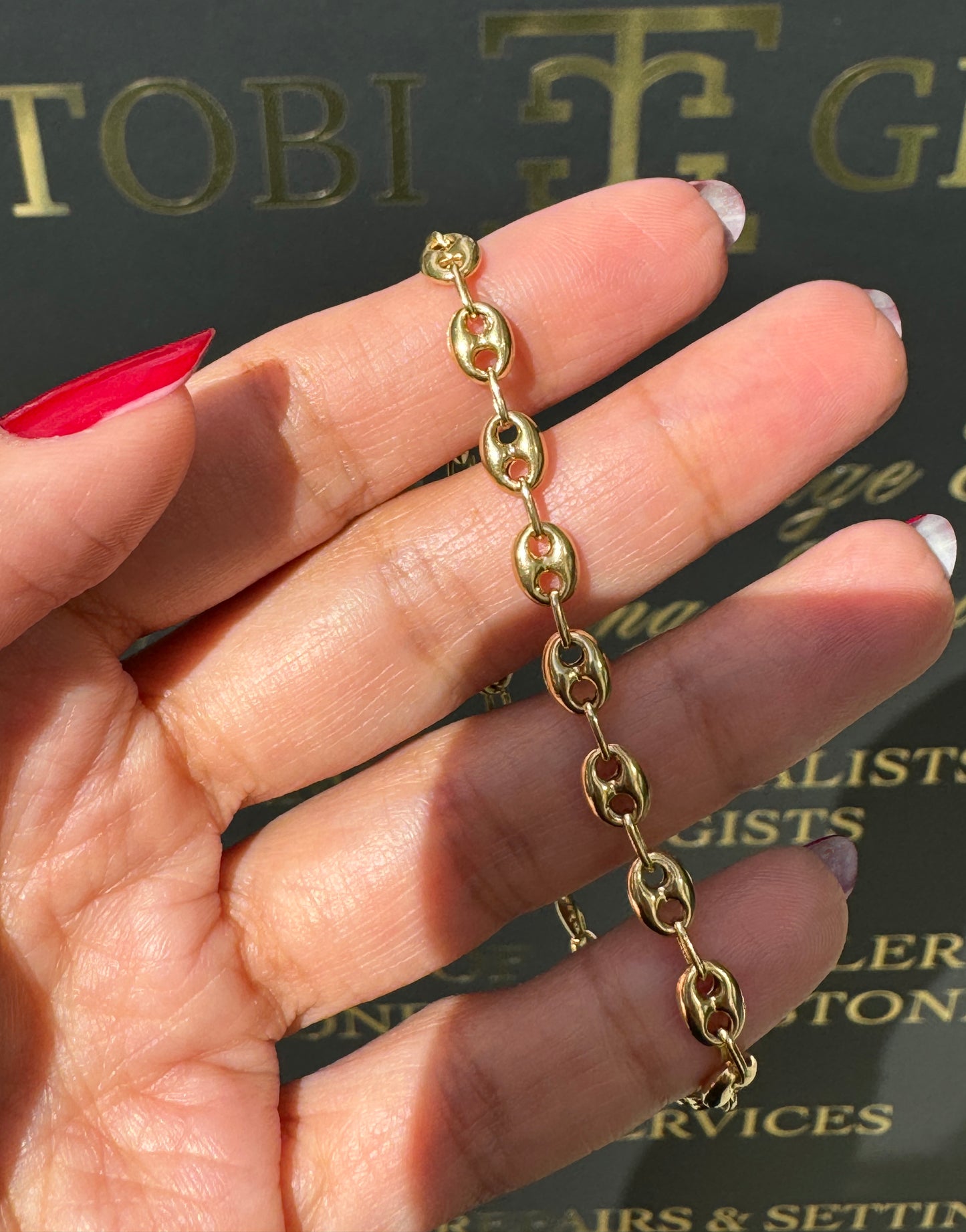 18 Carat Yellow Gold Anchor Mariner Link Chain Bracelet