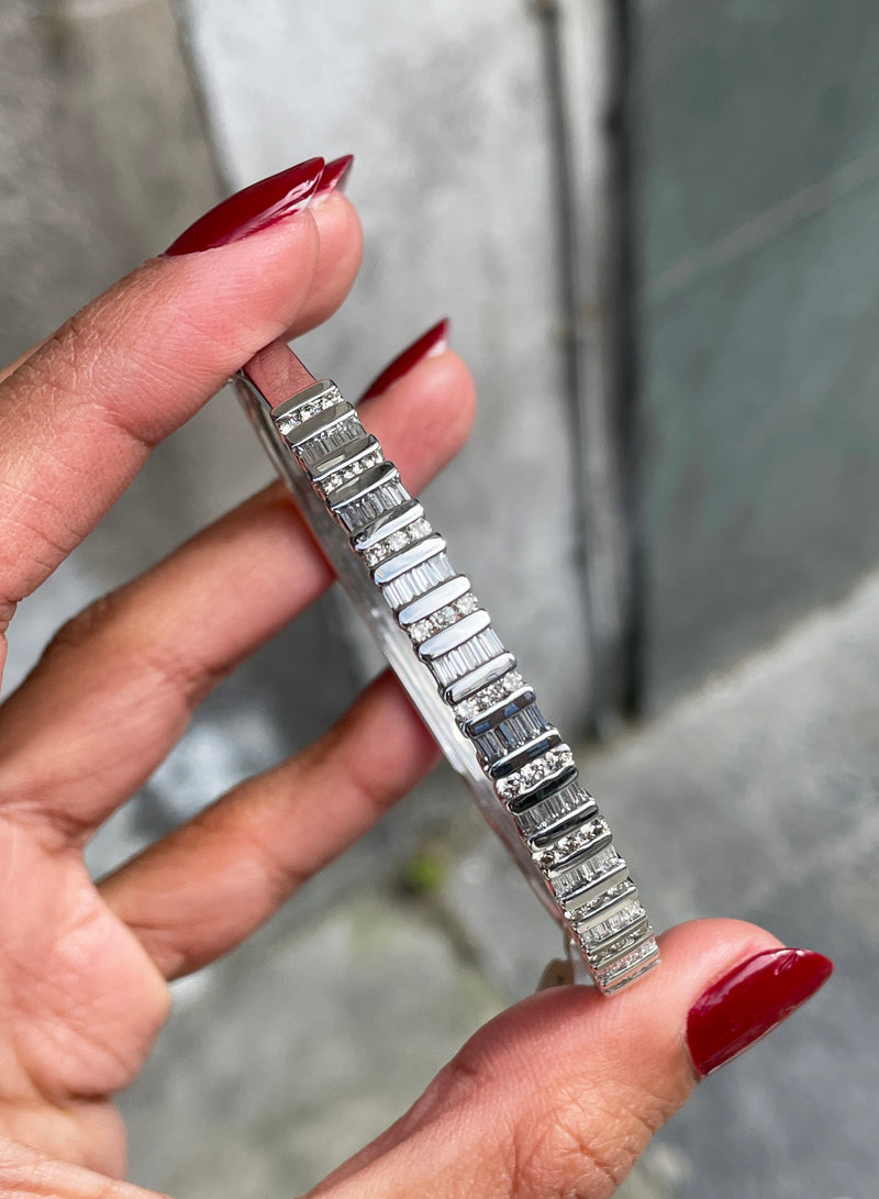 Diamond 18 Carat White Gold Bangle Bracelet