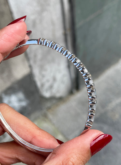 Diamond 18 Carat White Gold Bangle Bracelet