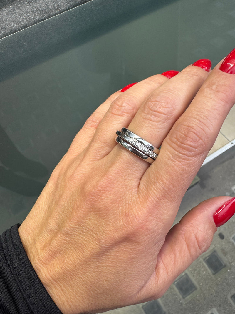 18 Carat White Gold Two-Piece Ring with Detachable Diamond Set Band