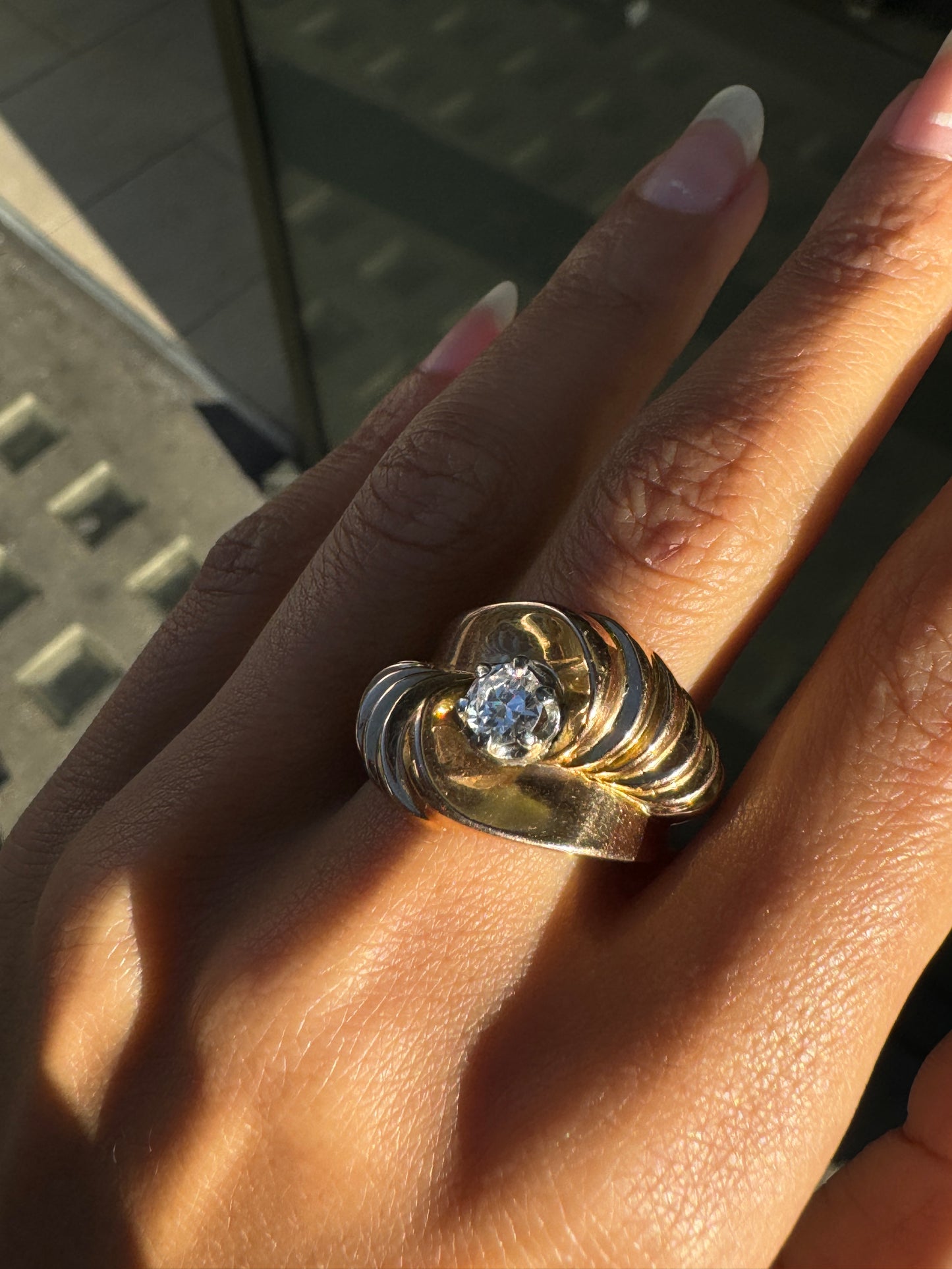 Vintage Buccellati Diamond and 18 Carat Yellow Gold Sculptural Swirl Dress Ring