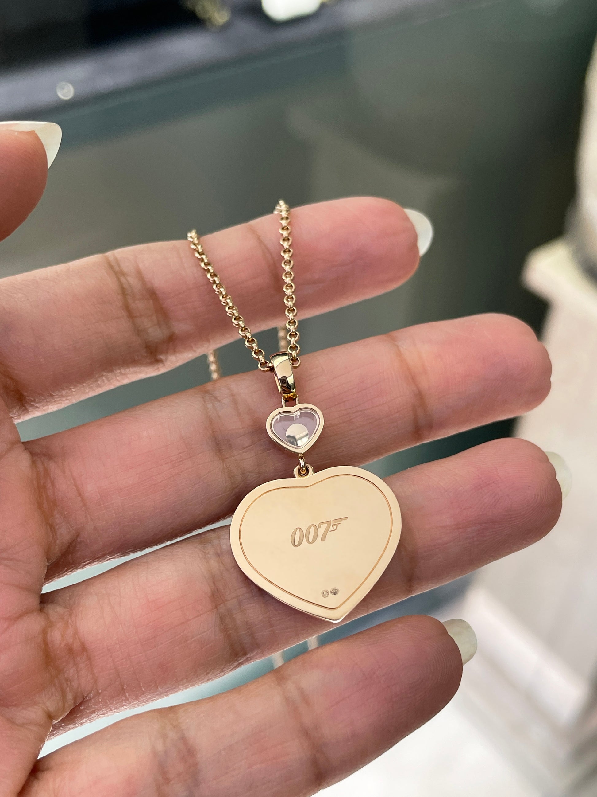 Chopard 18ct Gold Happy Hearts James Bond 007 Limited Edition Diamond Pendant - back view