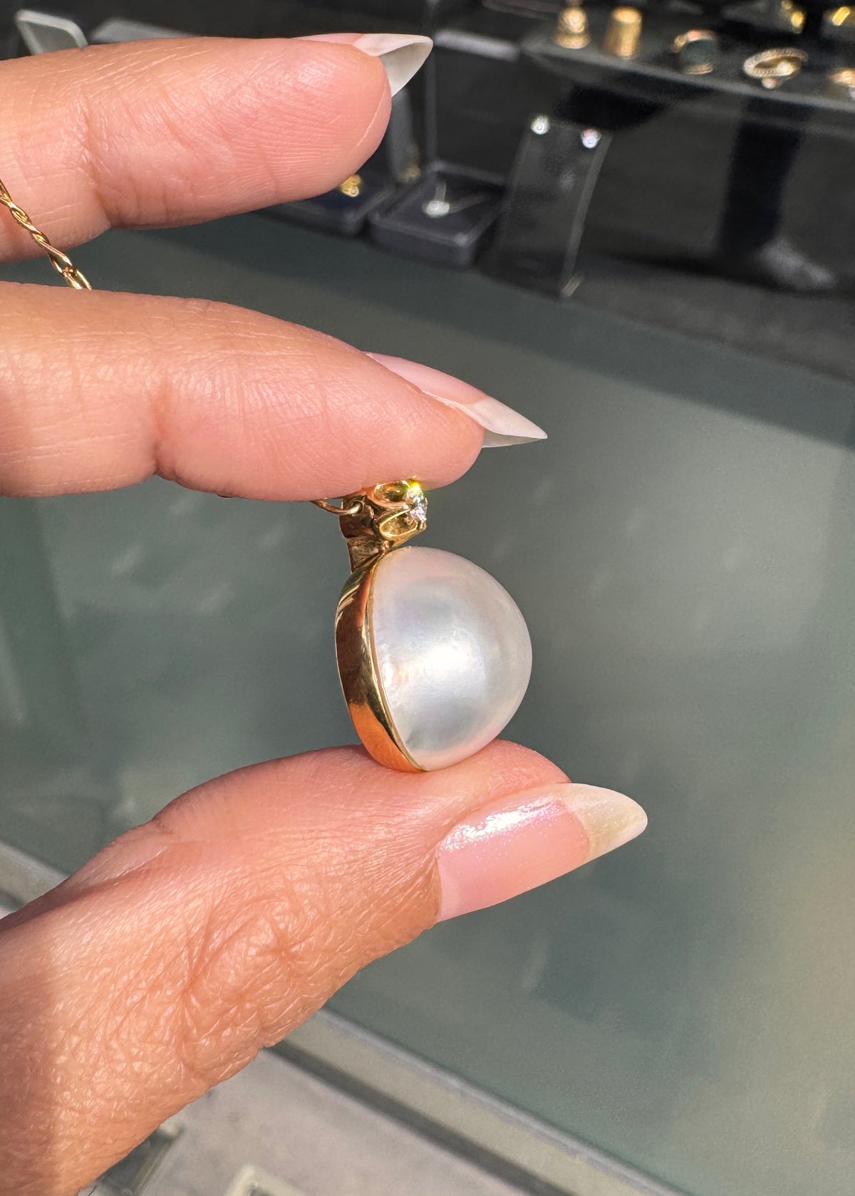 Mabe Pearl & Diamond 18K Yellow Gold Figure-of-Eight Chain Pendant Necklace
