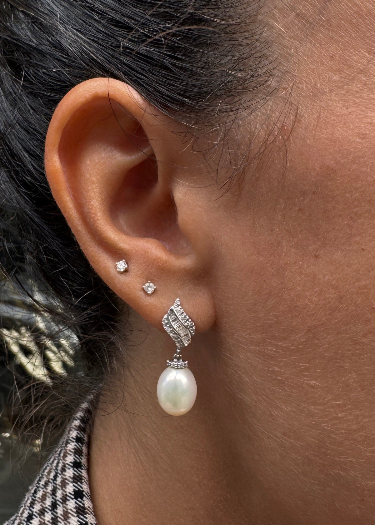 Diamond and Cultured Pearl Drop Earrings in 18 Carat White Gold