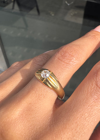 Antique Old Mine Cut Diamond and 18 Carat Yellow Gold Gents Ring