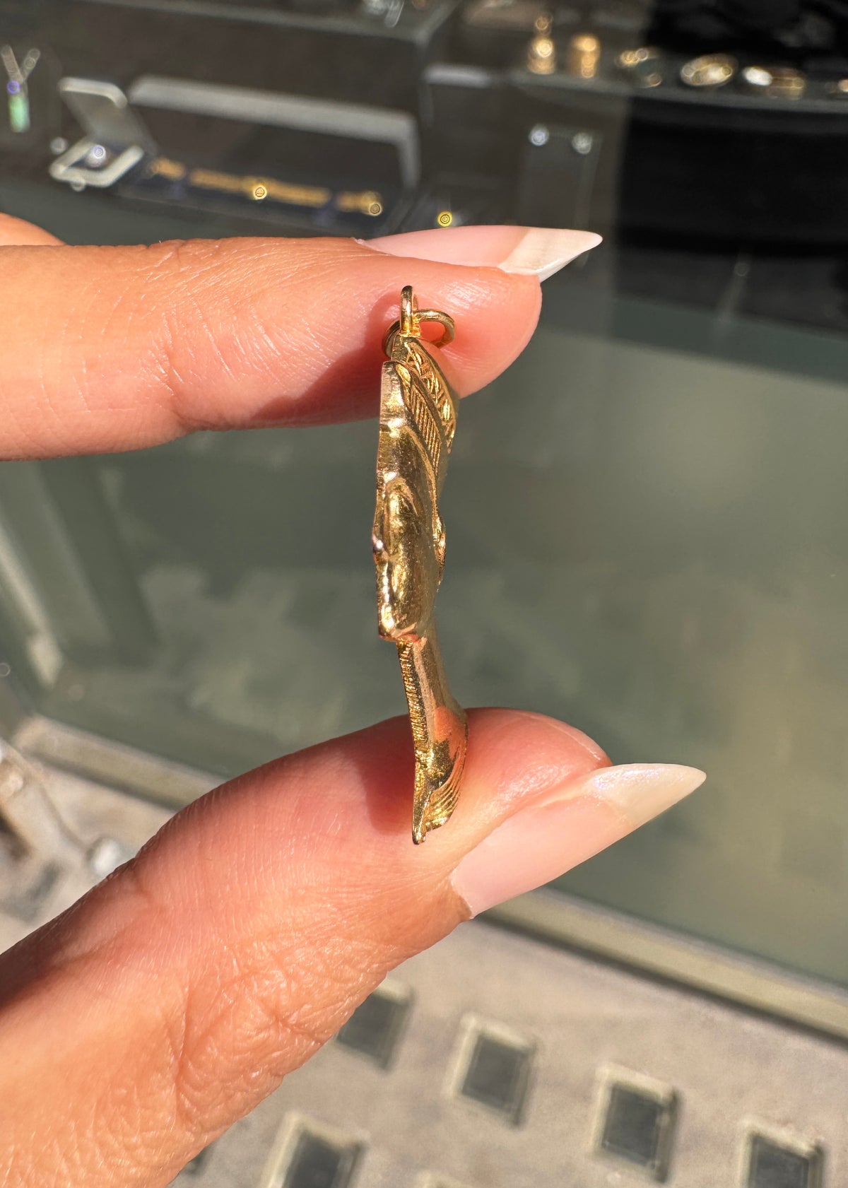 Vintage 18 Carat Yellow Gold Flat Nefertiti Bust Charm Pendant, c.1980s