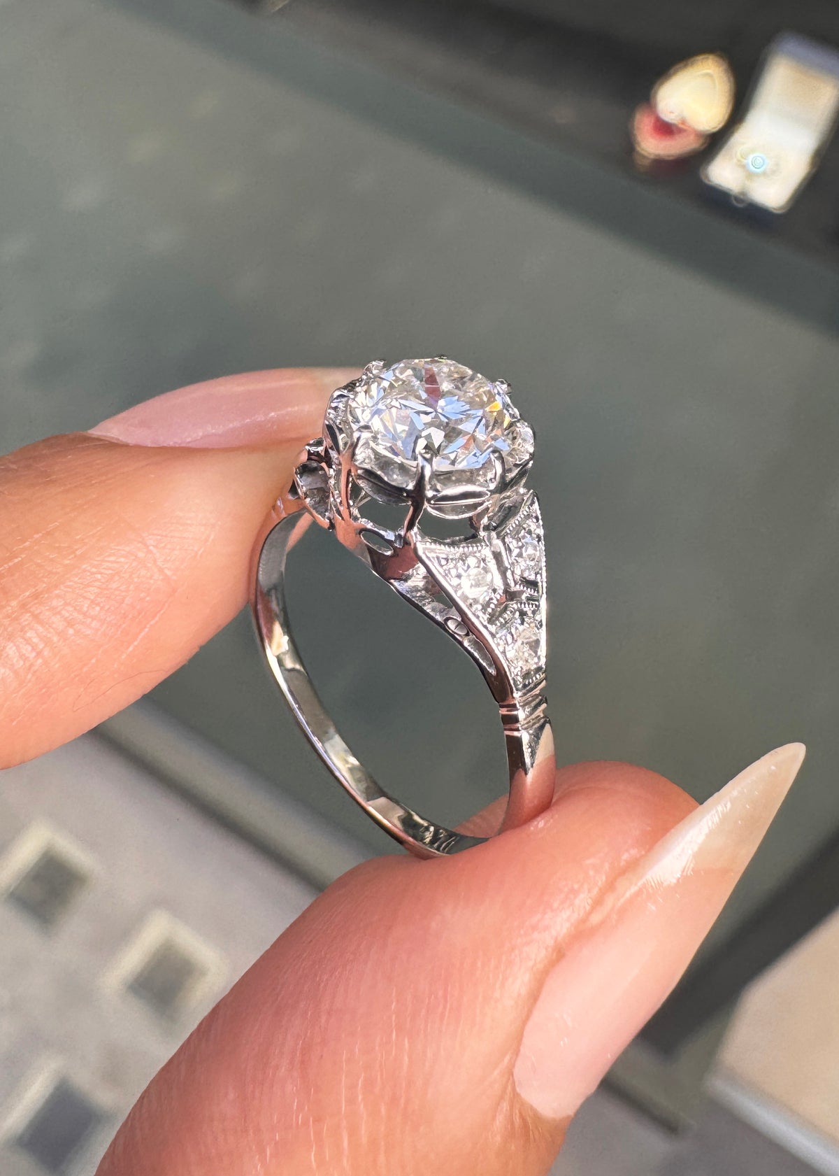 Antique 1.05 Carat Old European Cut Diamond & Platinum Art Deco Engagement Ring