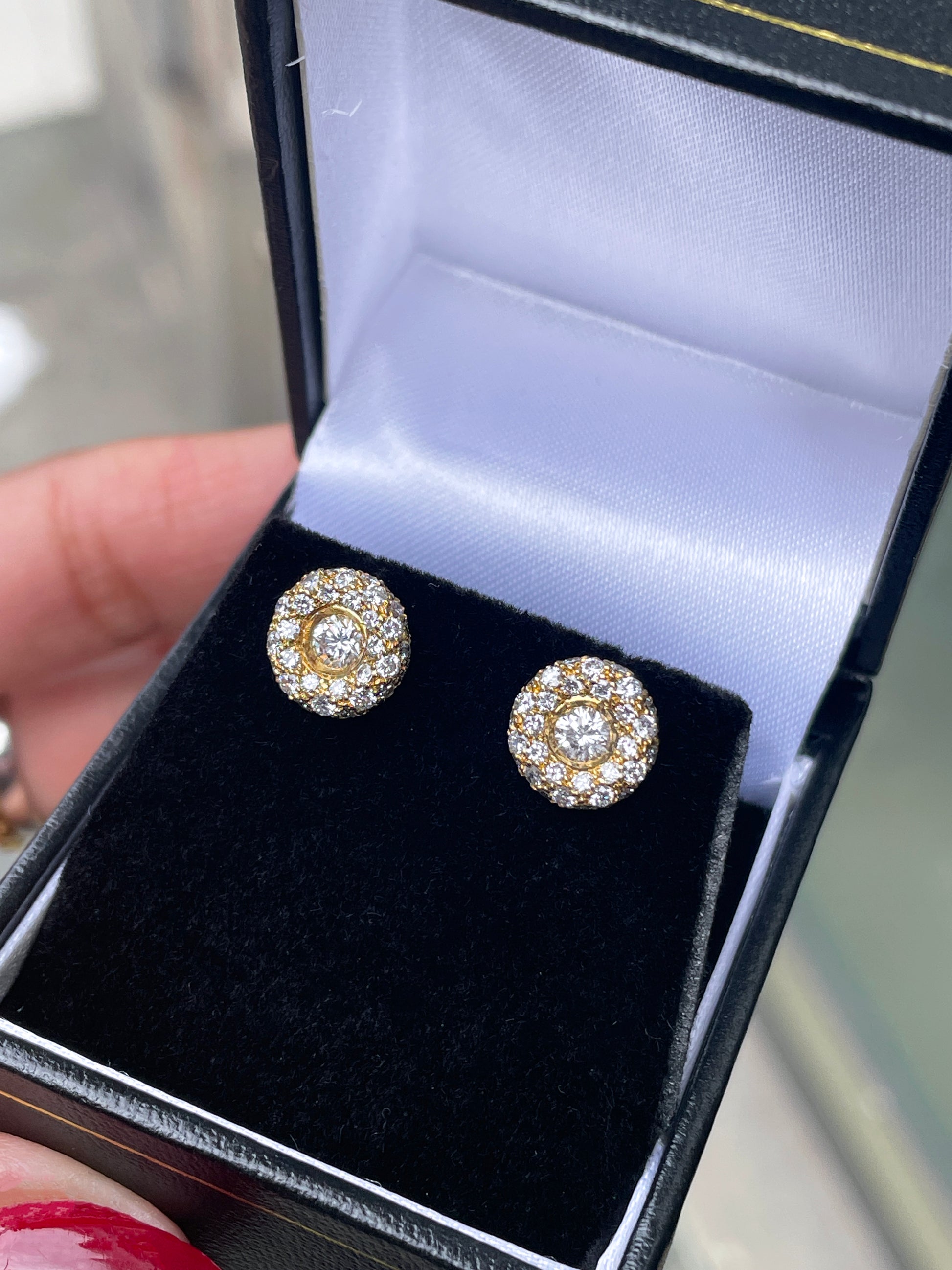 Diamond 18 Carat Yellow Gold Round Cluster Stud Earrings - Tobi Gem Setting