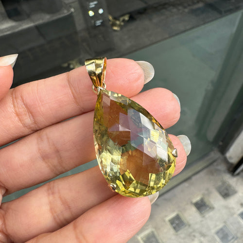 Pear Shaped Chequerboard Cut Scapolite 14 Carat Yellow Gold Pendant