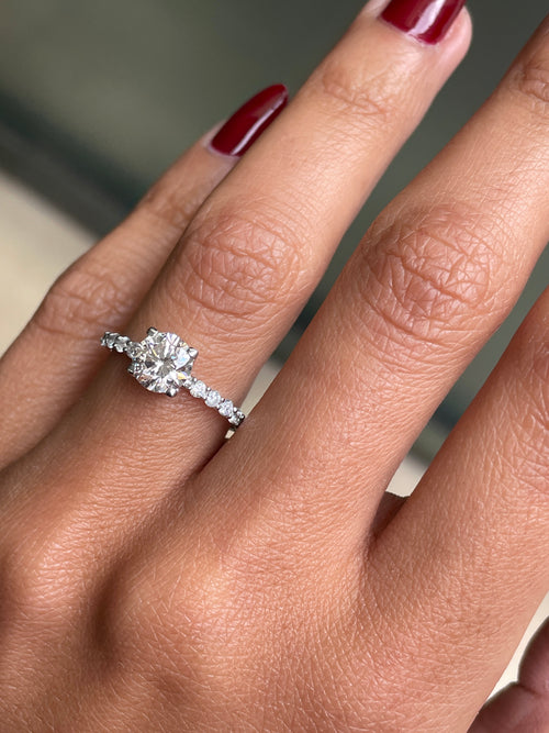 1.00 Carat Brilliant Cut Diamond 18 Carat White Gold Engagement Ring