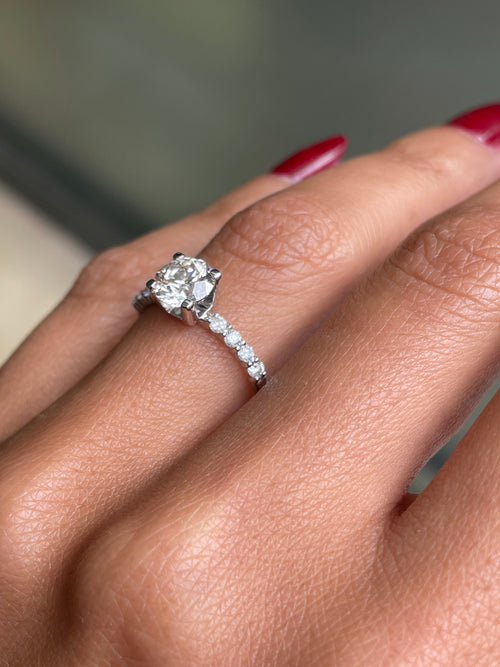 1.00 Carat Brilliant Cut Diamond 18 Carat White Gold Engagement Ring